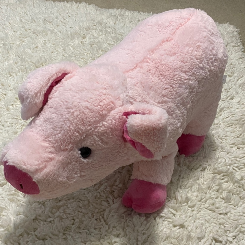 Red shed hug fun stuffed nwt Plush Pink Pig Toy. Super soft and cuddly, large